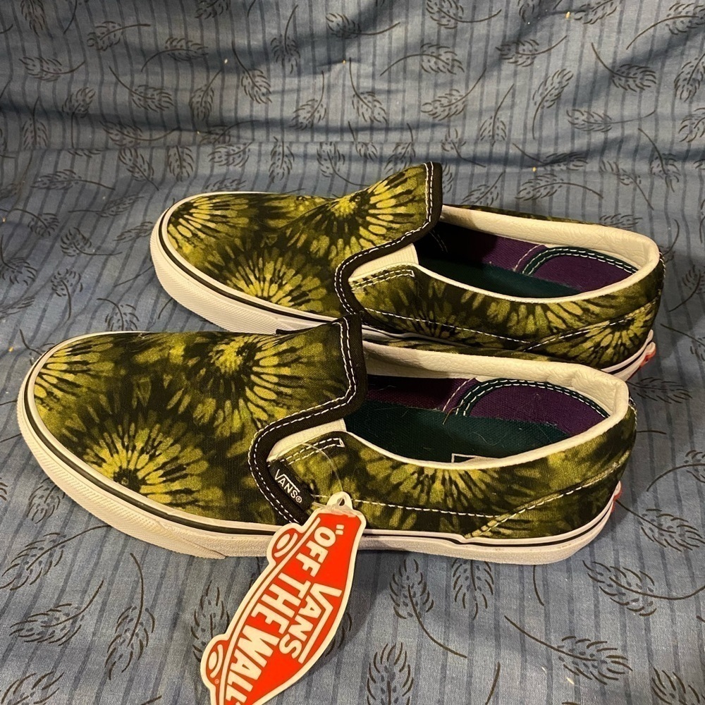 Vans slip on swirl tie dye shoes junior 5 womens 6.5